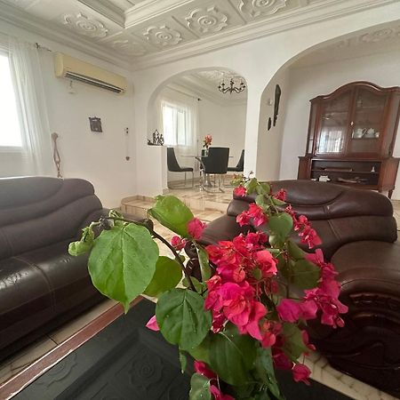 Fhs Foundation House Bijilo エクステリア 写真